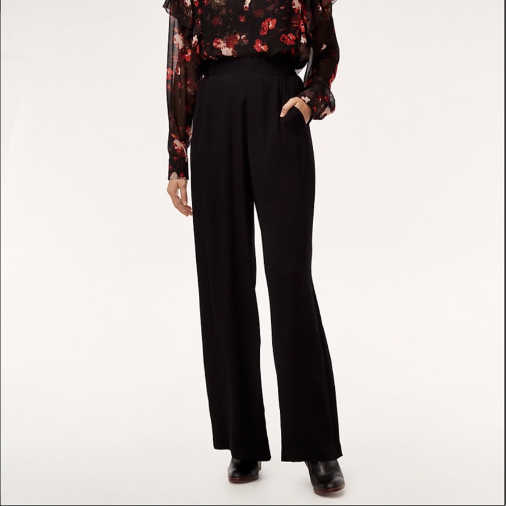 Aritzia Wilfred Fawn Pant NWT Size Small!